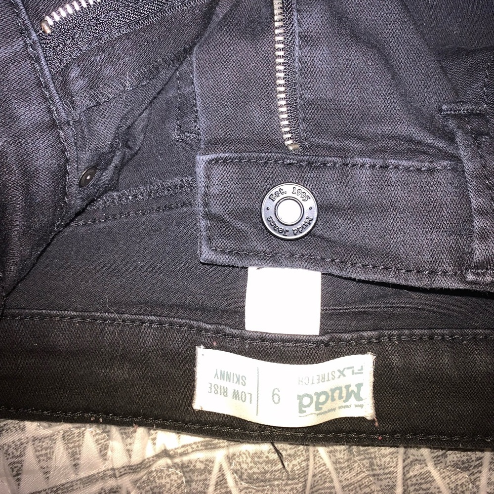 Jeans - Picture 2 of 3